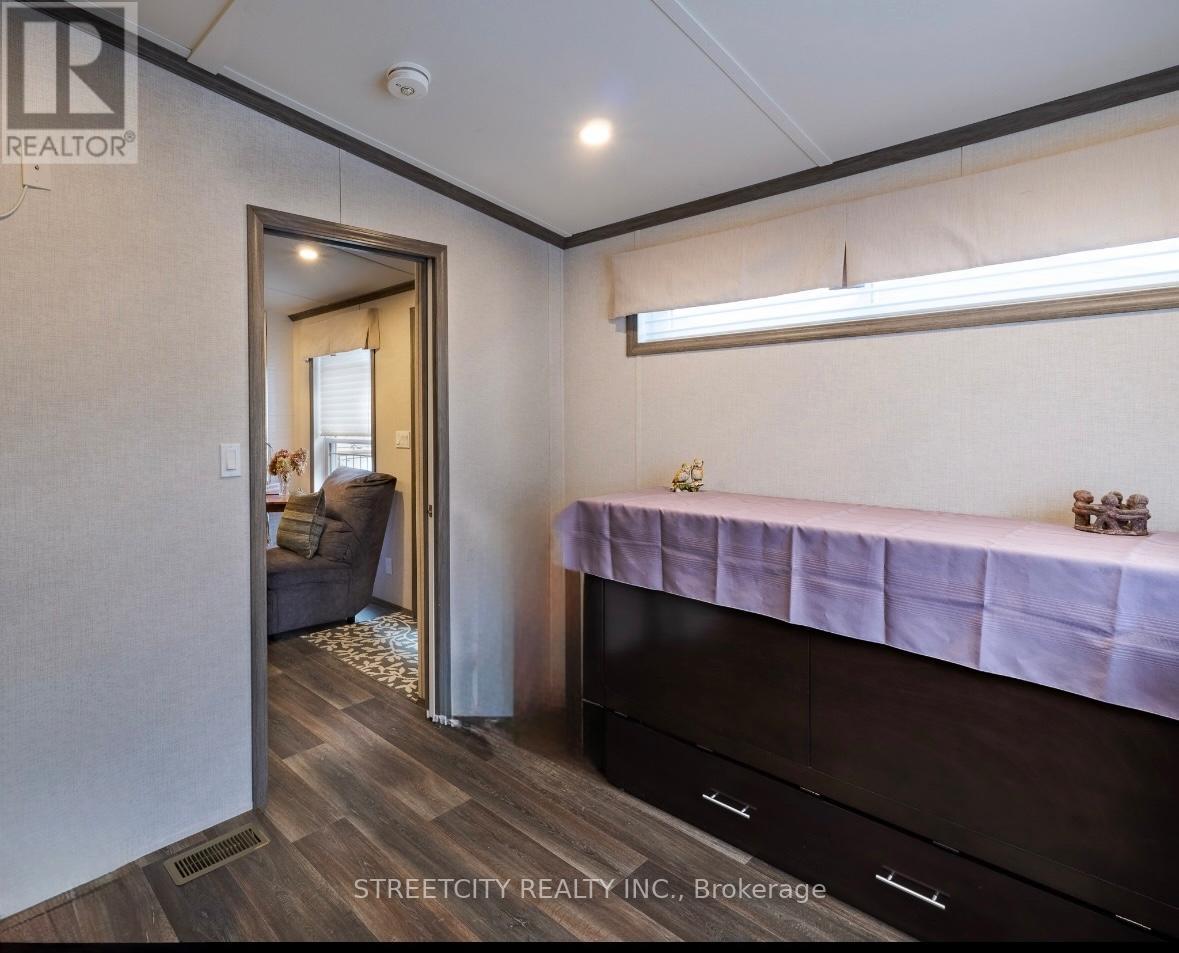 8 - 22790 Amiens Road, Middlesex Centre, Ontario  N0L 1R0 - Photo 23 - X12915394