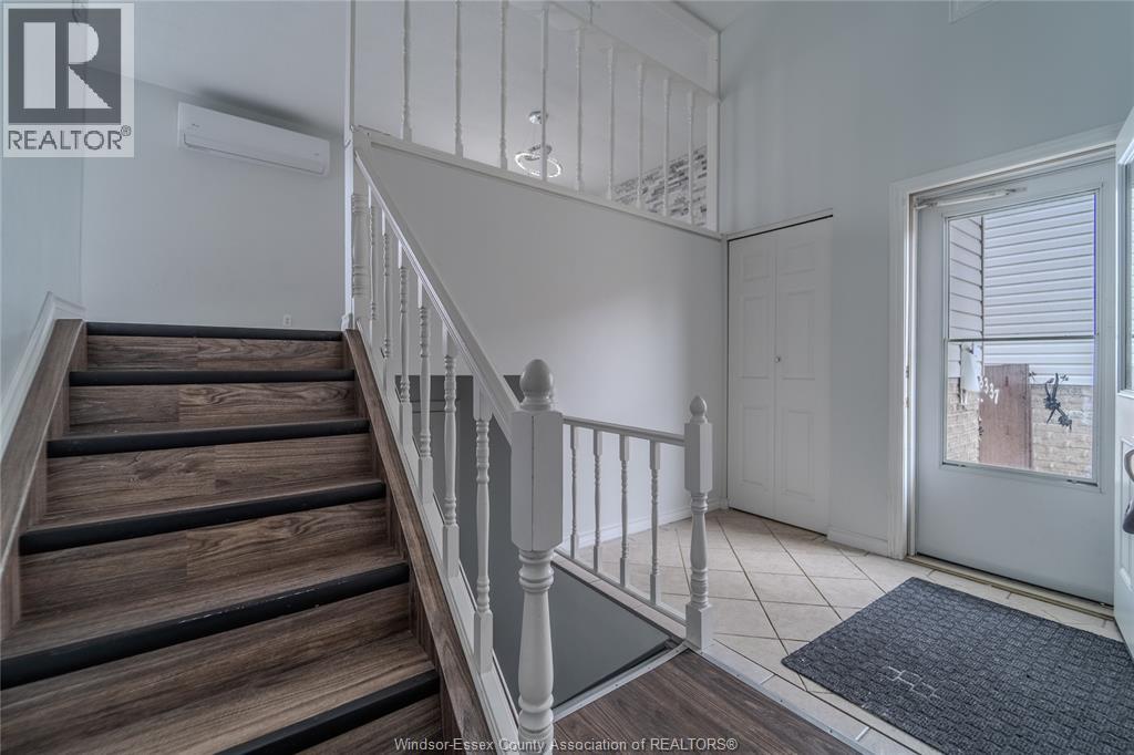 8337 East Moor Court, Windsor, Ontario  N8S 4M7 - Photo 2 - 26006681