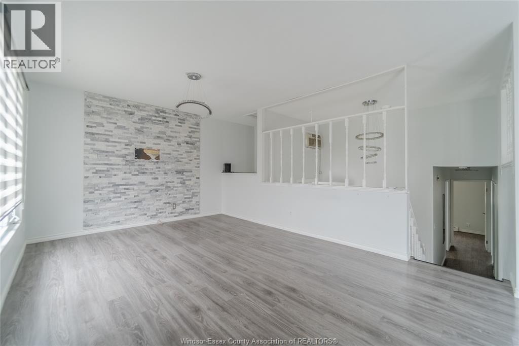 8337 East Moor Court, Windsor, Ontario  N8S 4M7 - Photo 3 - 26006681