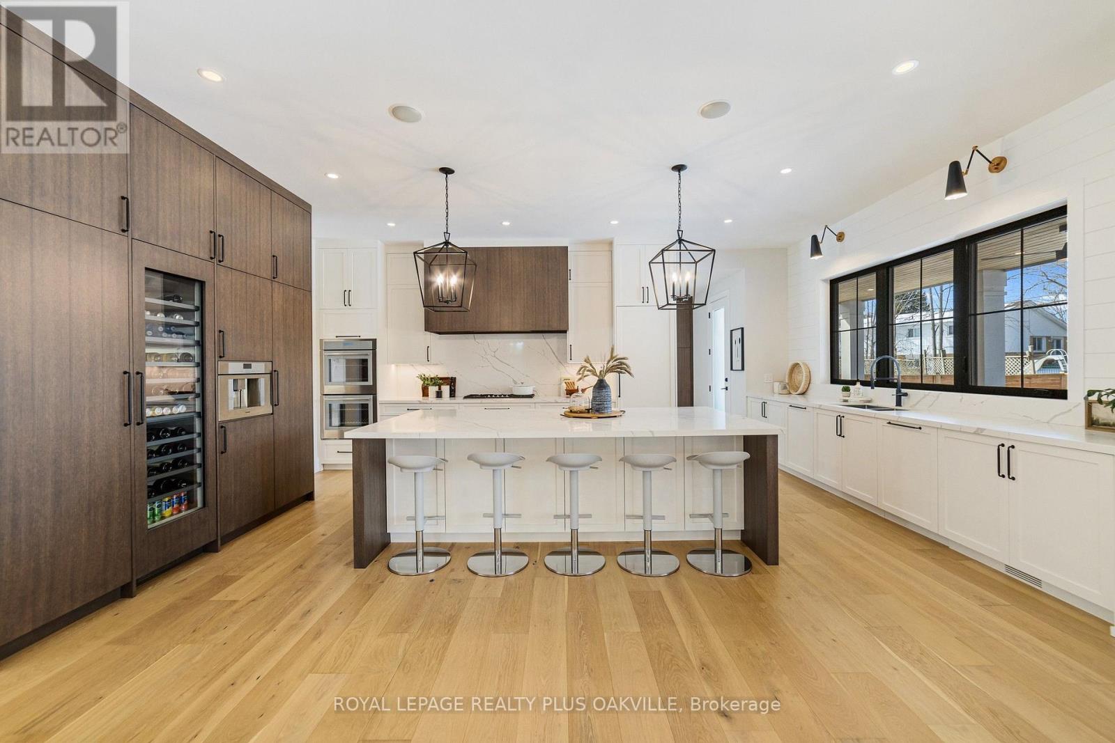 2057 Salvator Boulevard, Oakville, Ontario  L6L 1M9 - Photo 14 - W12794130