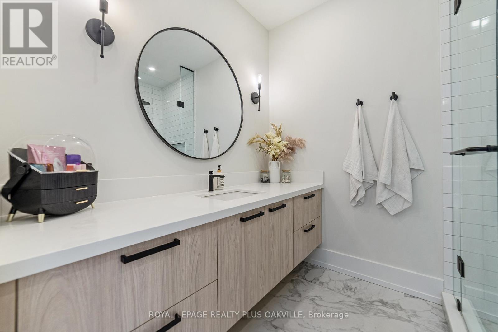 2057 Salvator Boulevard, Oakville, Ontario  L6L 1M9 - Photo 26 - W12794130