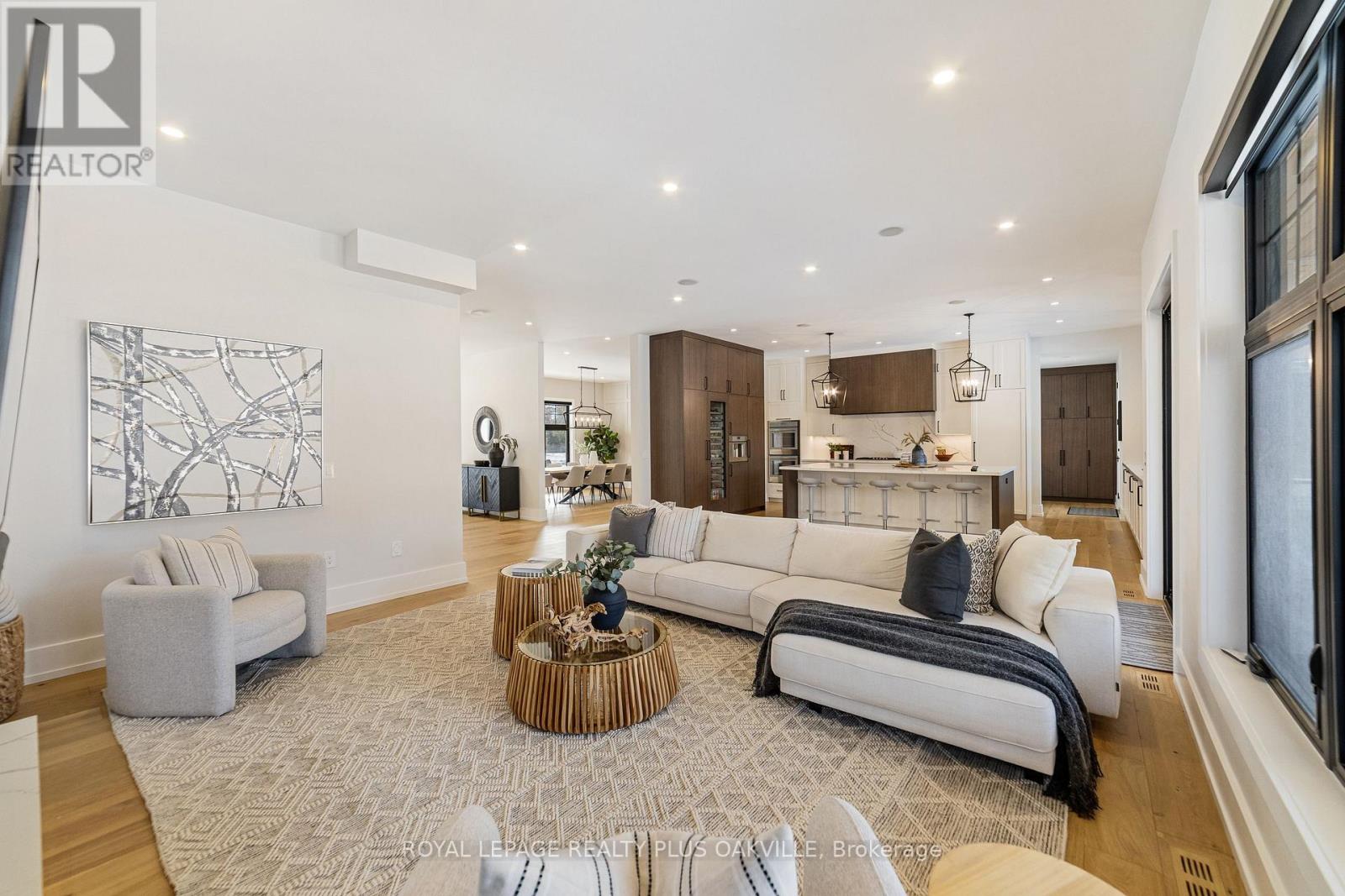 2057 Salvator Boulevard, Oakville, Ontario  L6L 1M9 - Photo 12 - W12794130