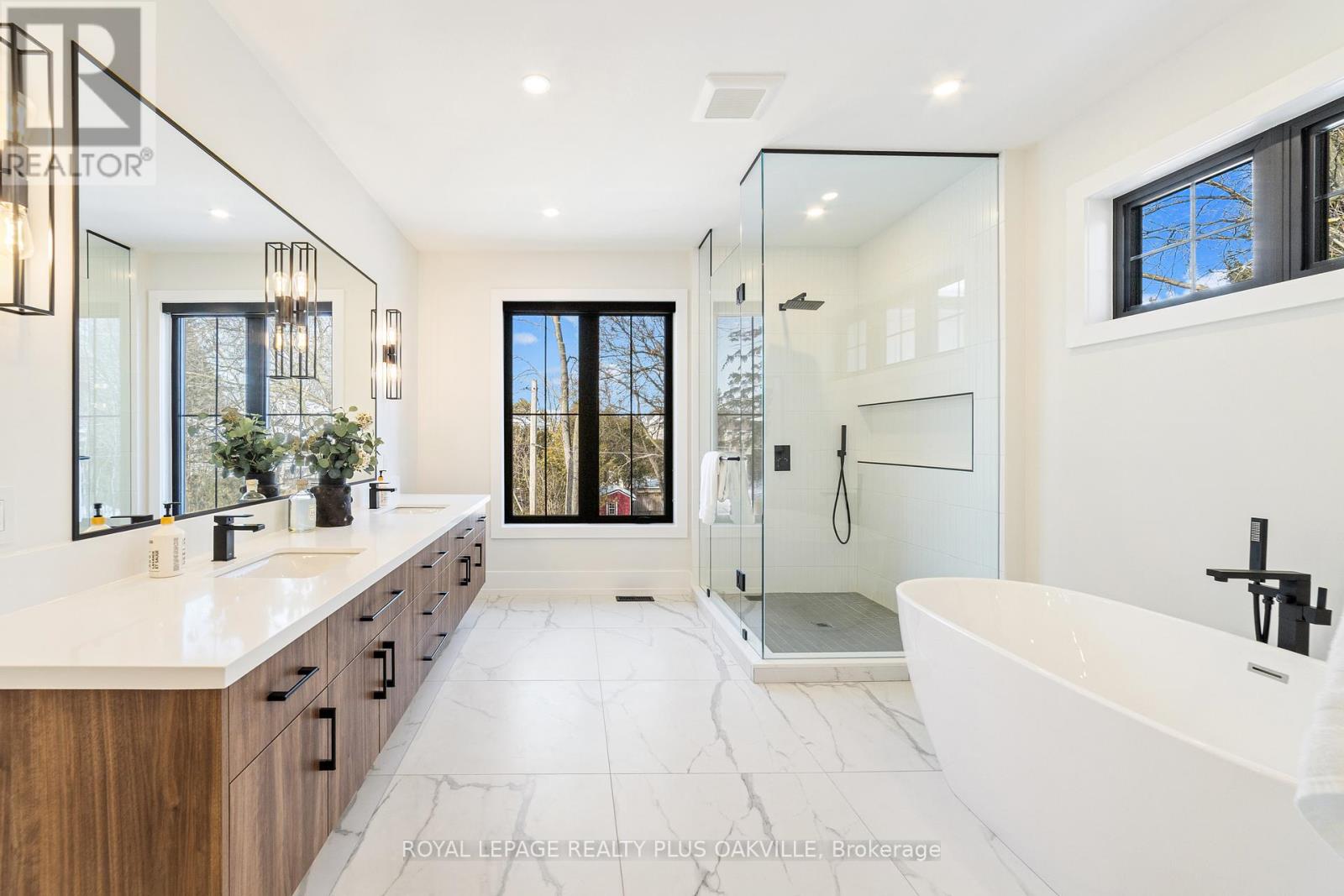 2057 Salvator Boulevard, Oakville, Ontario  L6L 1M9 - Photo 23 - W12794130