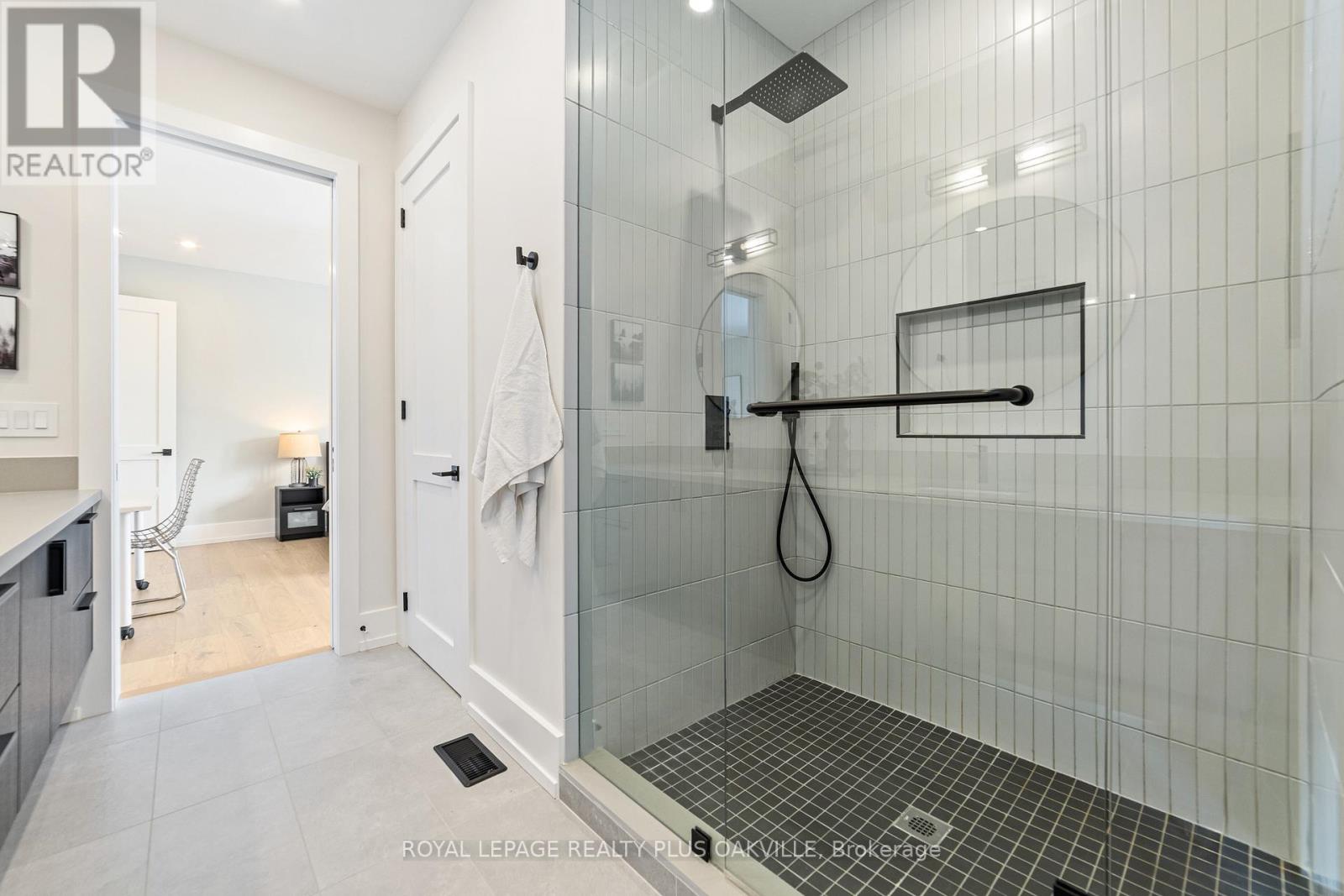 2057 Salvator Boulevard, Oakville, Ontario  L6L 1M9 - Photo 31 - W12794130