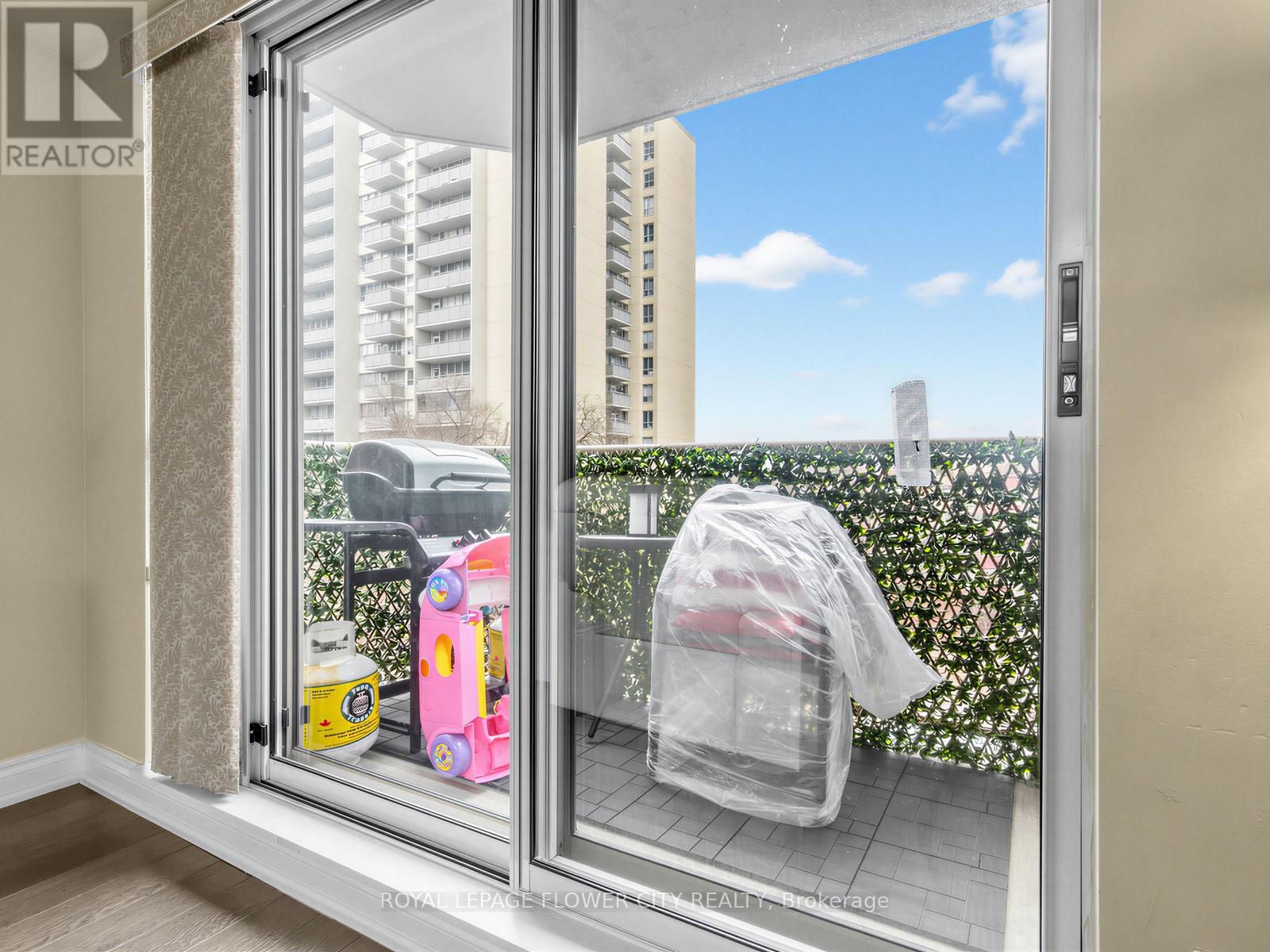 404 - 2088 Lawrence Avenue W, Toronto, Ontario  M9N 1J1 - Photo 25 - W12941958