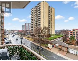 404 - 2088 LAWRENCE AVENUE W, Toronto, Ontario