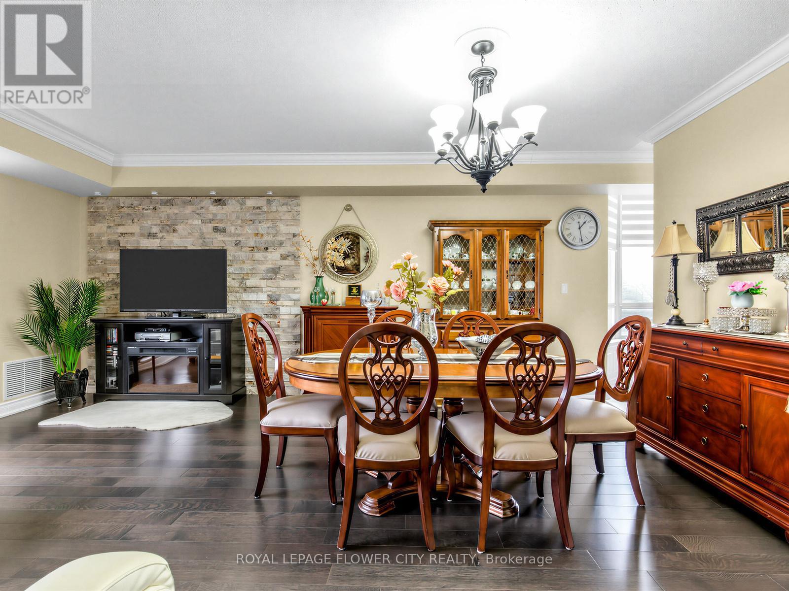 404 - 2088 Lawrence Avenue W, Toronto, Ontario  M9N 1J1 - Photo 13 - W12941958