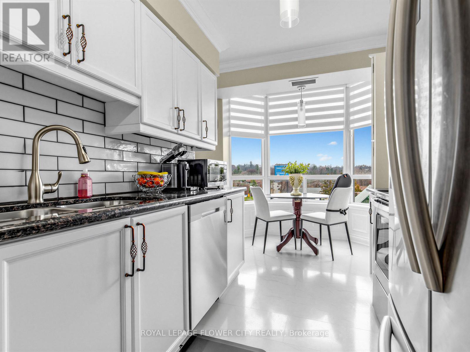 404 - 2088 Lawrence Avenue W, Toronto, Ontario  M9N 1J1 - Photo 17 - W12941958