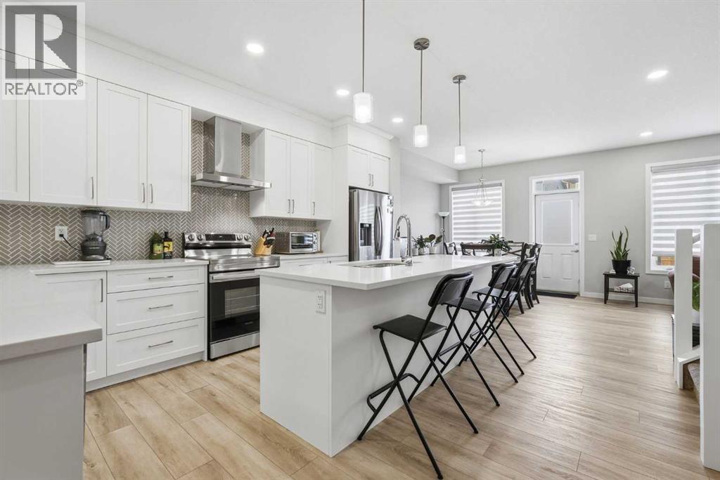 208 Creekstone Row Sw, Calgary, Alberta  T2X 4Y5 - Photo 3 - A2290307