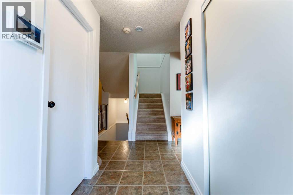 320 Midpark Gardens SE, Calgary, Alberta  T2X 1T3 - Photo 16 - A2293824