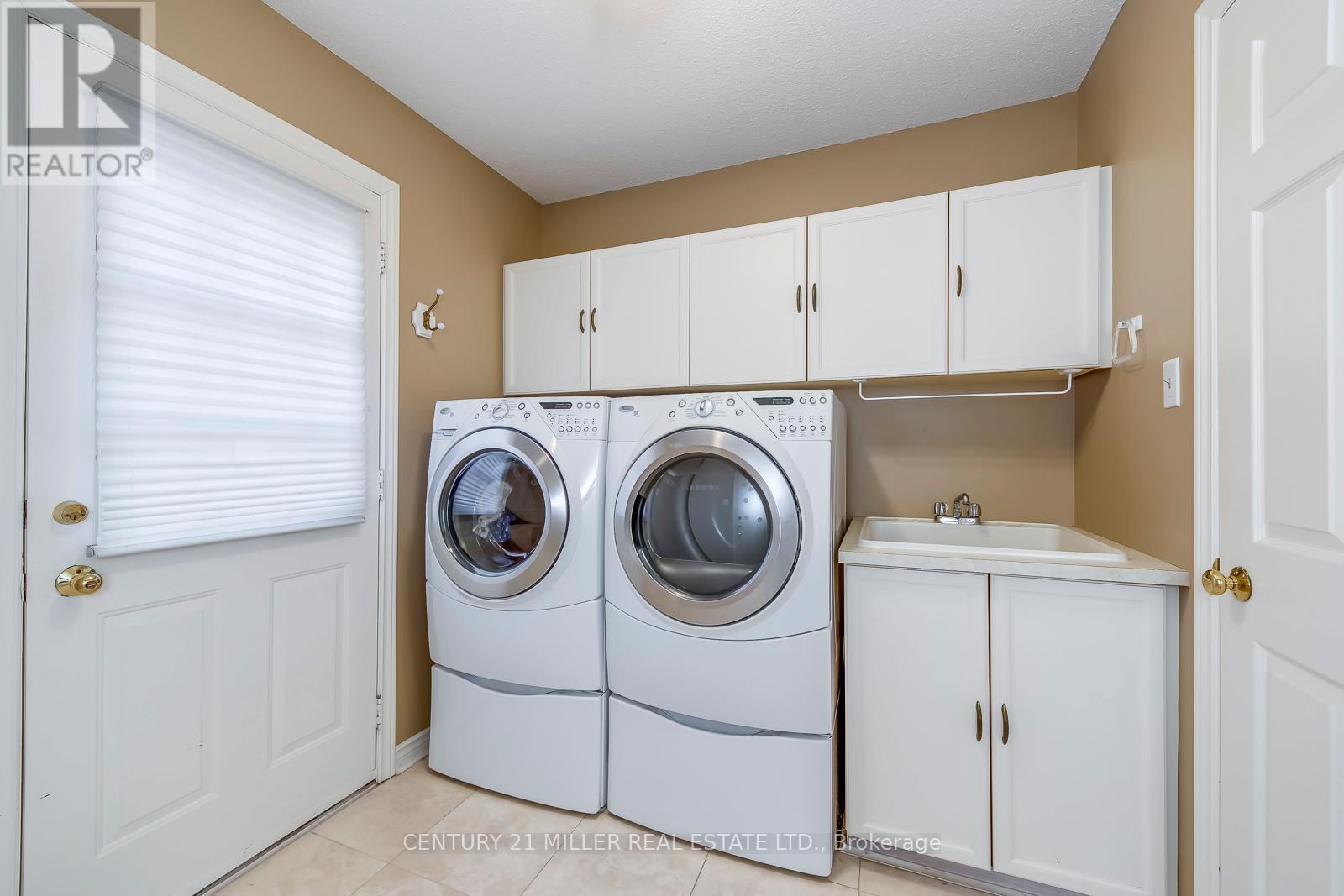 1149 Windrush Drive, Oakville, Ontario  L6M 1S9 - Photo 22 - W12942856