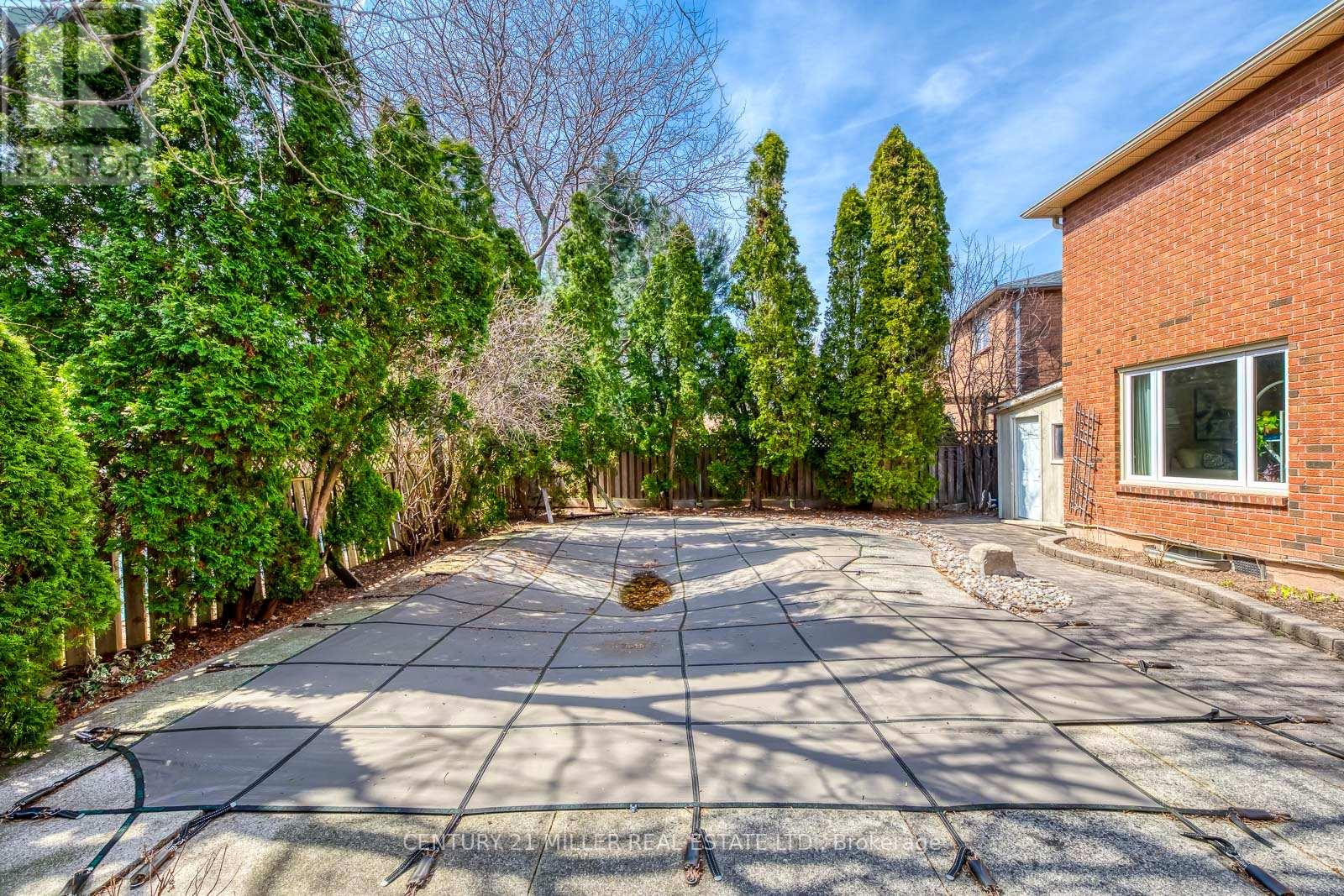 1149 Windrush Drive, Oakville, Ontario  L6M 1S9 - Photo 43 - W12942856