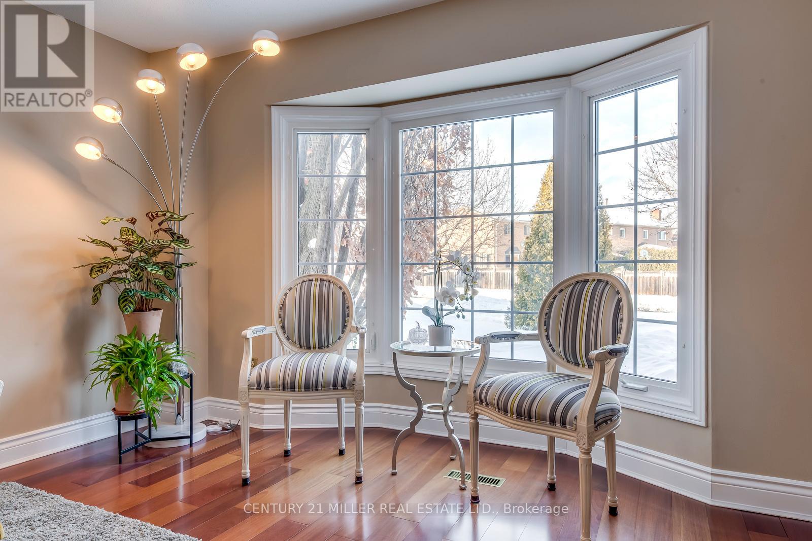 1149 Windrush Drive, Oakville, Ontario  L6M 1S9 - Photo 7 - W12942856