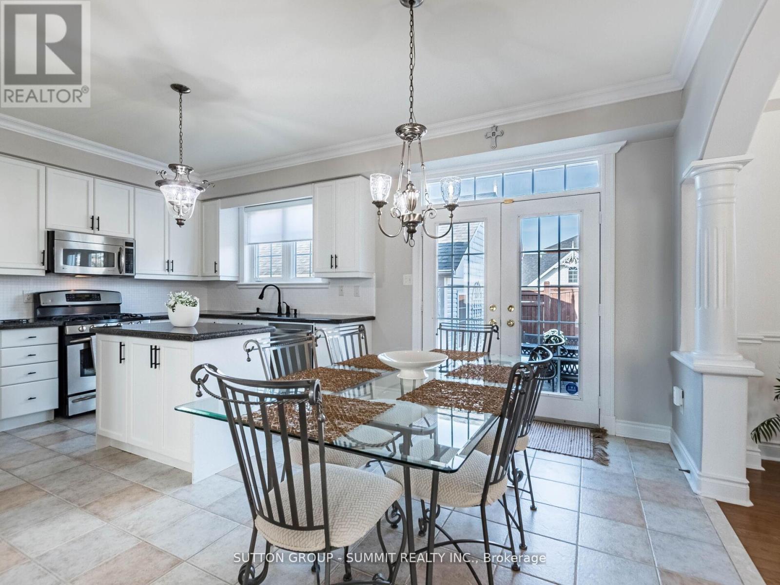 7123 Gillespie Lane, Mississauga, Ontario  L5W 1E8 - Photo 18 - W12942874