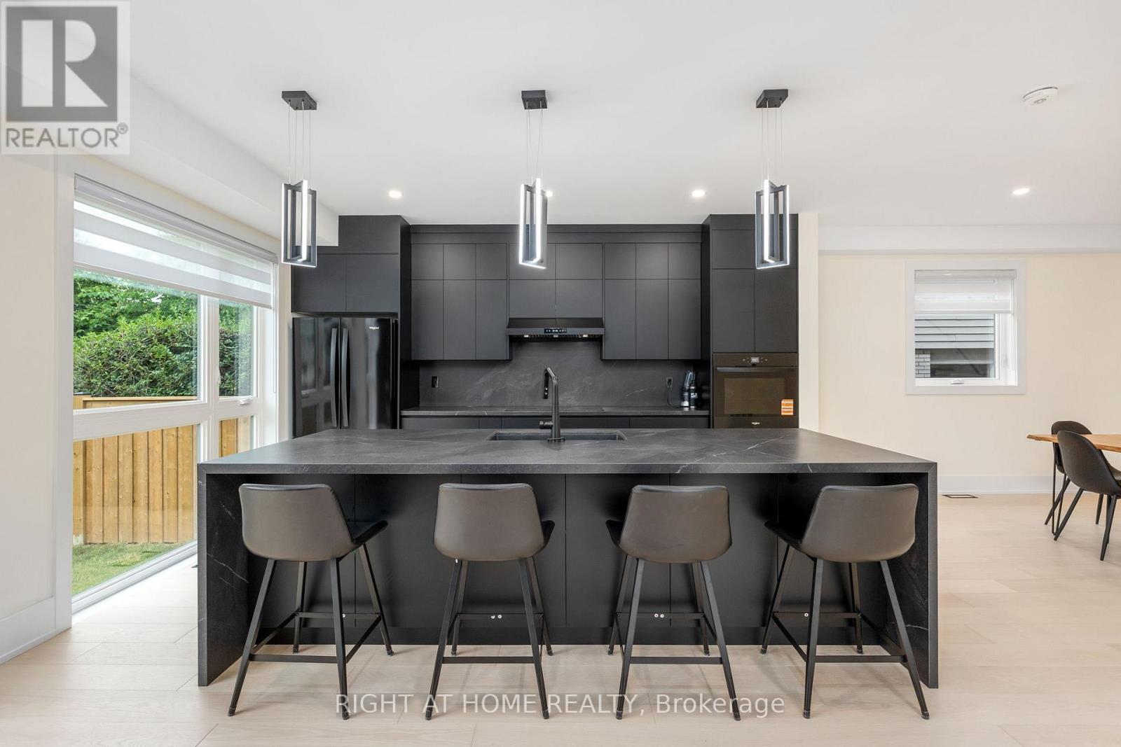 584 Walkers Line, Burlington, Ontario  L7N 2E5 - Photo 15 - W12942902