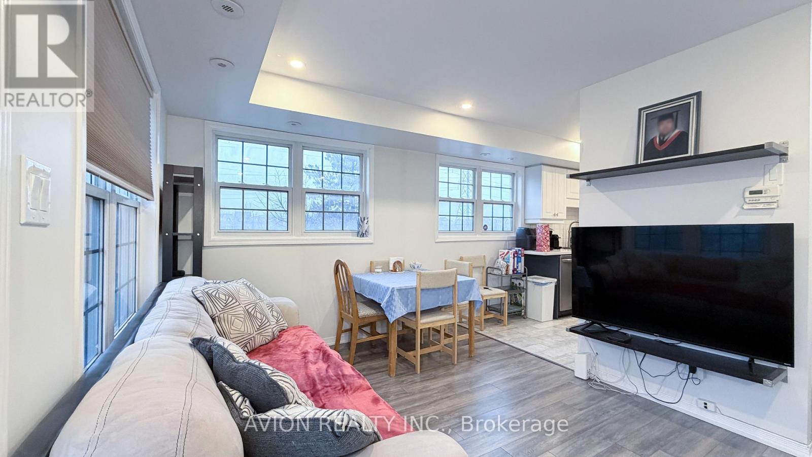 111 - 37 Four Winds Drive, Toronto, Ontario  M3J 1K7 - Photo 7 - W12942910