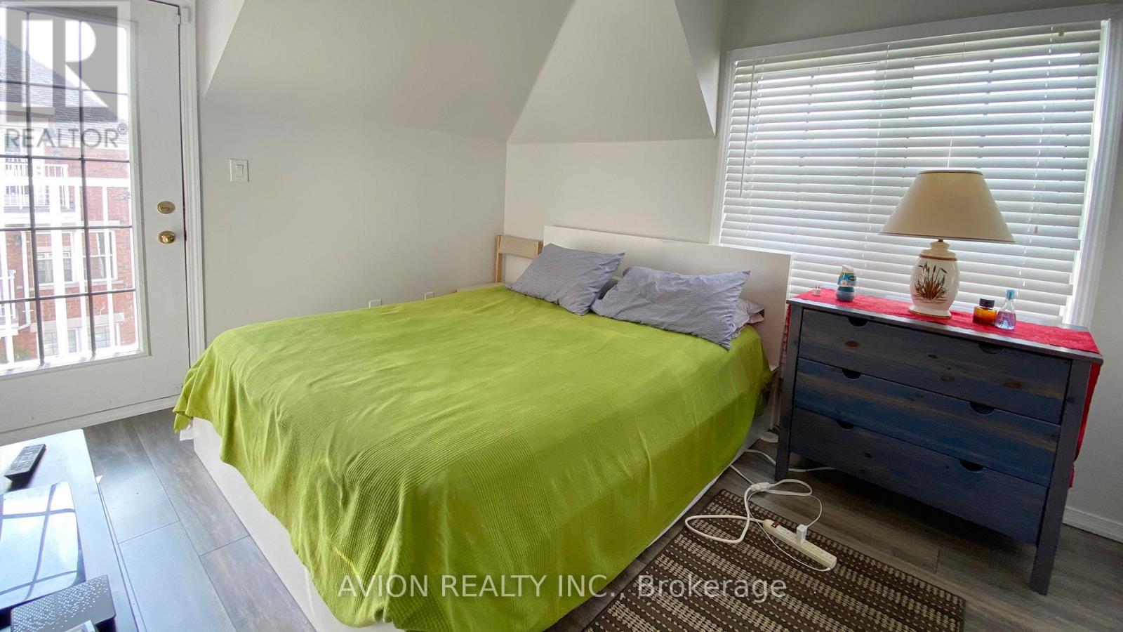 111 - 37 Four Winds Drive, Toronto, Ontario  M3J 1K7 - Photo 9 - W12942910