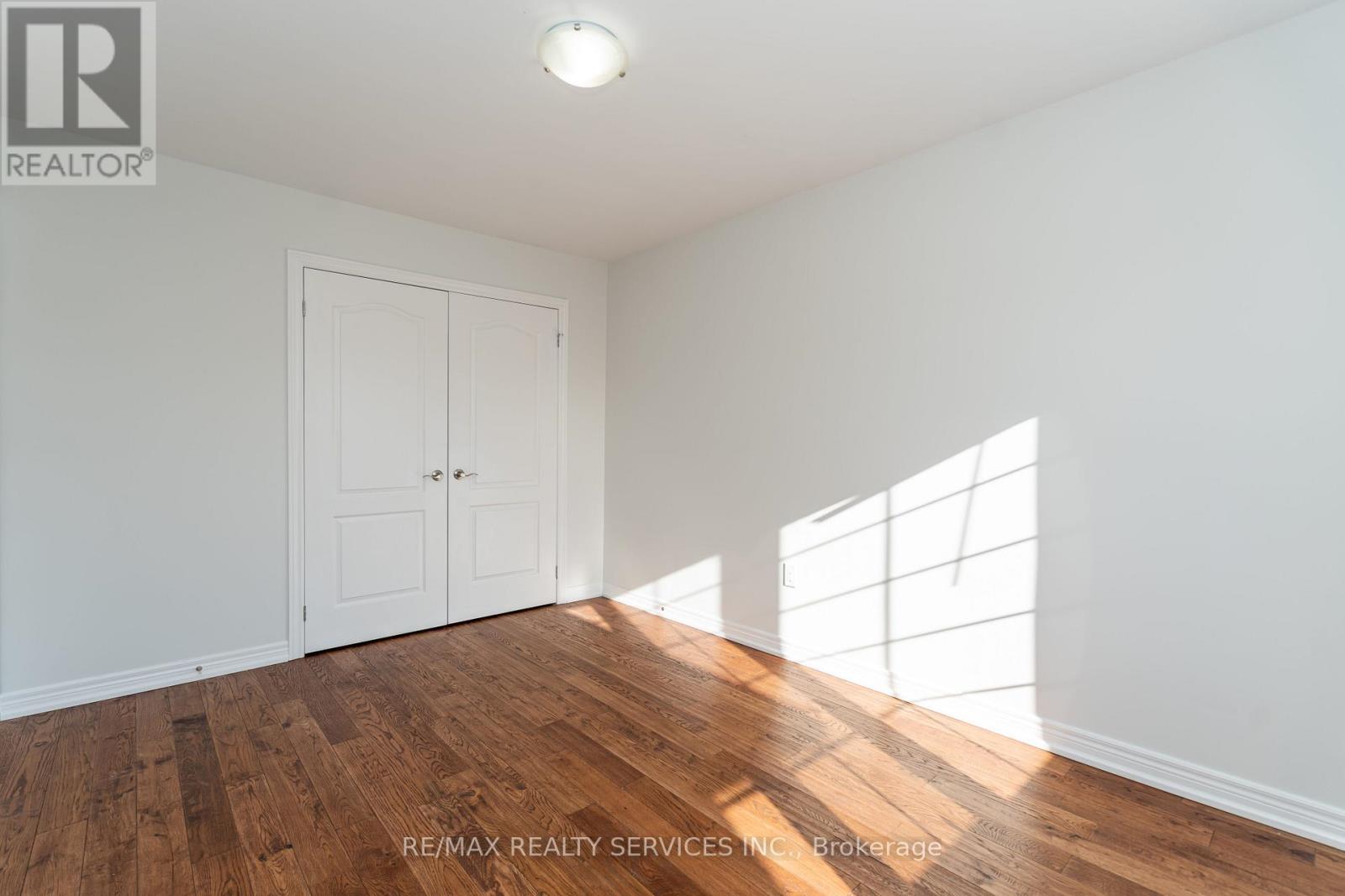 112 Amaranth Crescent, Brampton, Ontario  L7A 0L5 - Photo 25 - W12942936