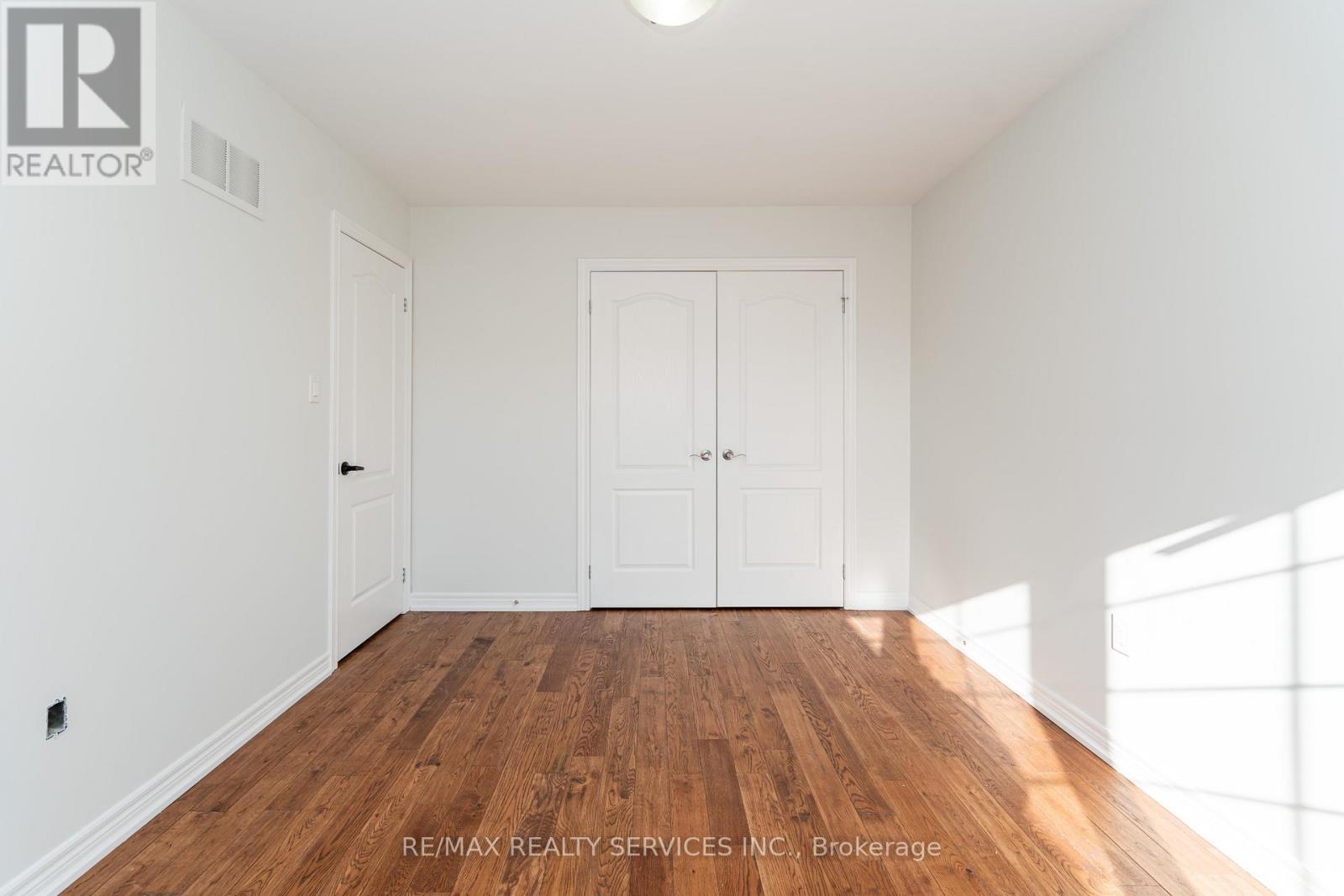 112 Amaranth Crescent, Brampton, Ontario  L7A 0L5 - Photo 26 - W12942936