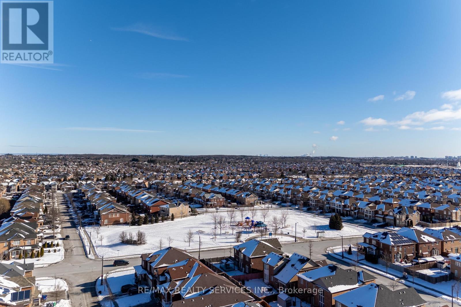 112 Amaranth Crescent, Brampton, Ontario  L7A 0L5 - Photo 36 - W12942936