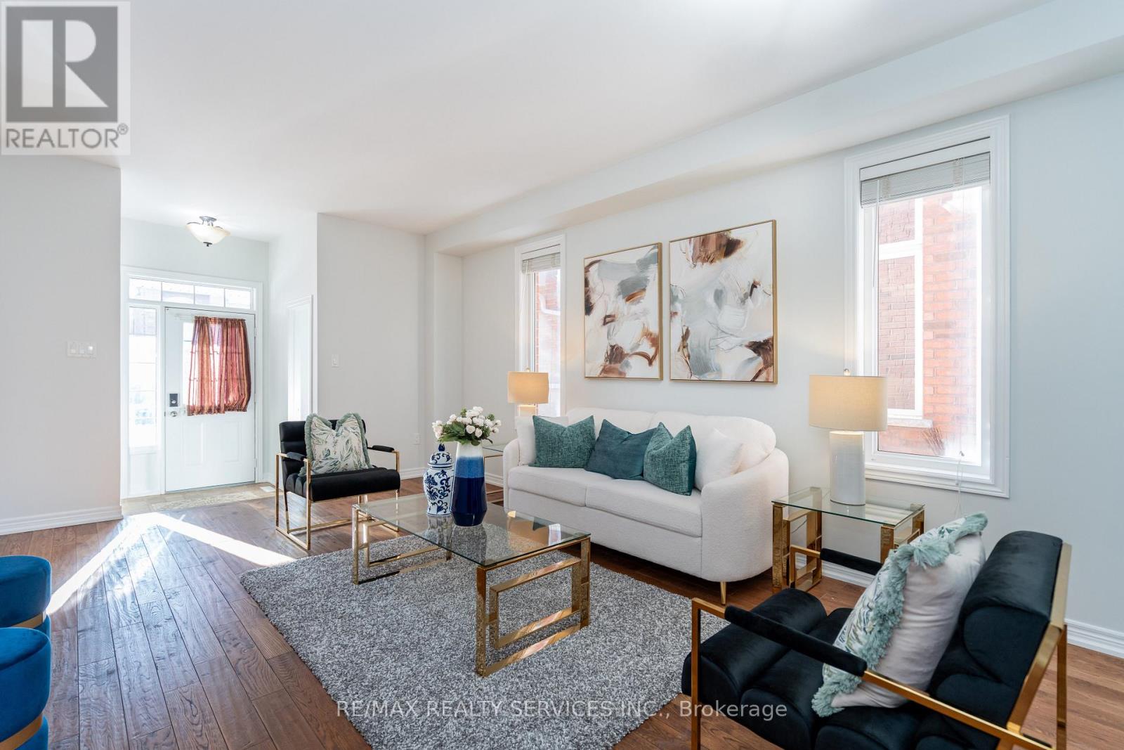 112 Amaranth Crescent, Brampton, Ontario  L7A 0L5 - Photo 4 - W12942936