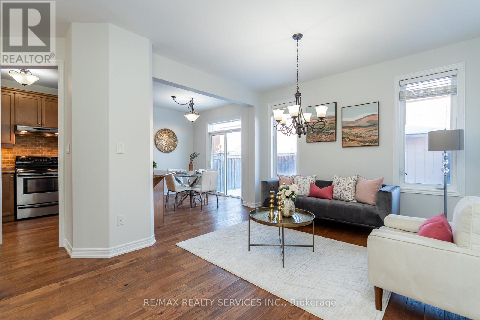 112 Amaranth Crescent, Brampton, Ontario  L7A 0L5 - Photo 6 - W12942936