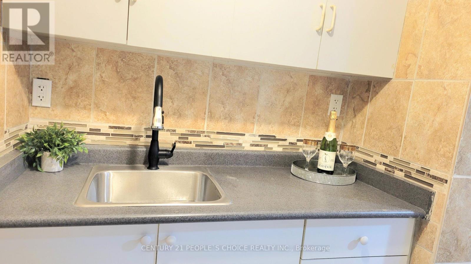 Bsmt - 23 Bruce Beer Drive, Brampton, Ontario  L6V 2W7 - Photo 11 - W12942960