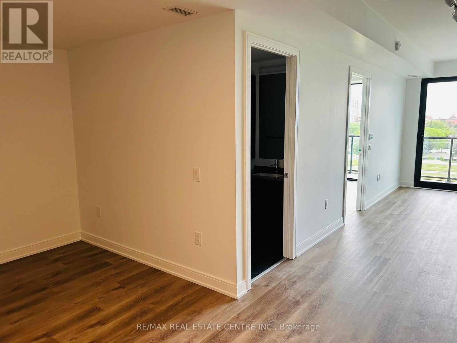 508 - 3009 Novar Road, Mississauga, Ontario  L5B 0P9 - Photo 11 - W12942966