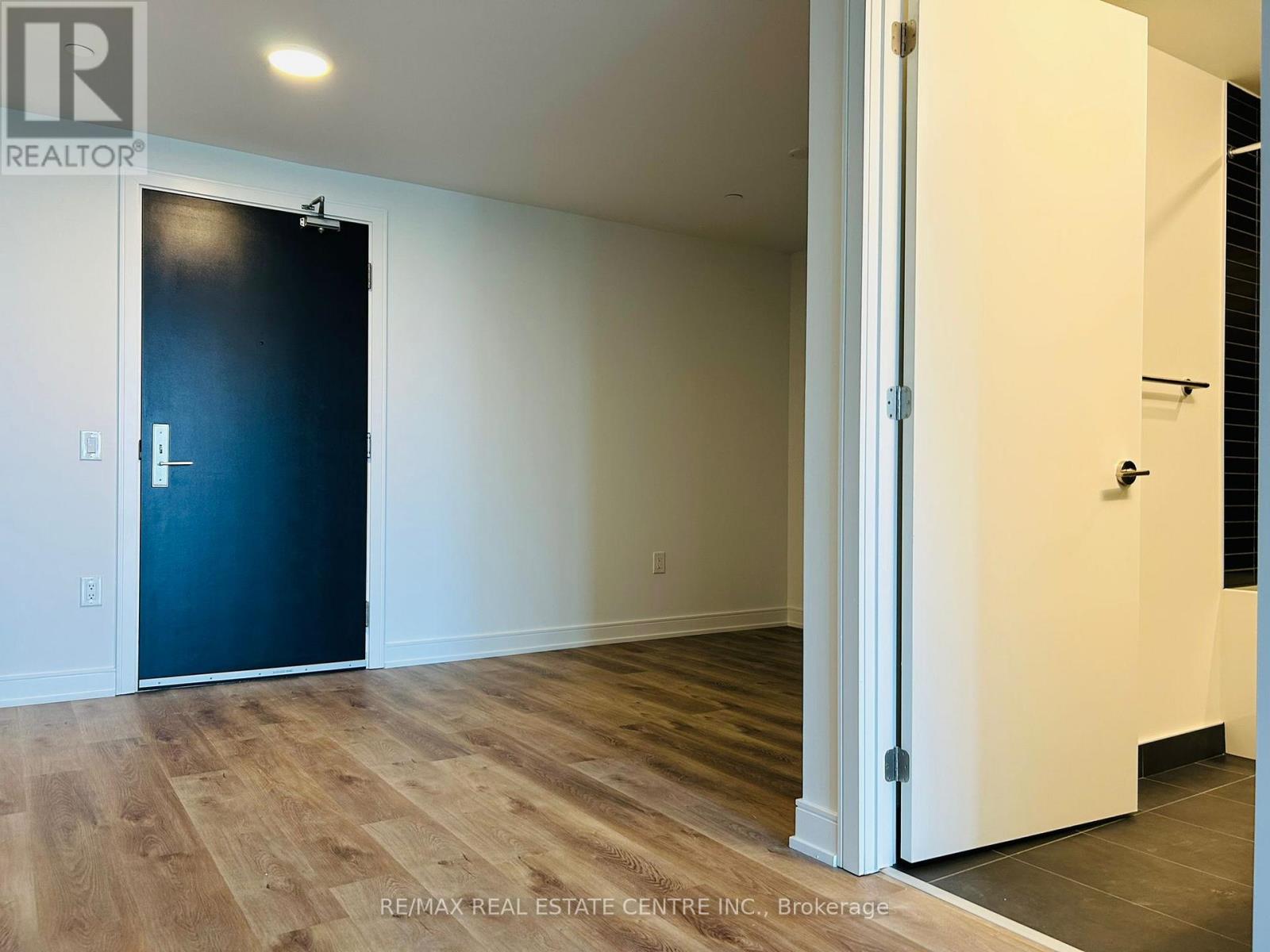 508 - 3009 Novar Road, Mississauga, Ontario  L5B 0P9 - Photo 5 - W12942966