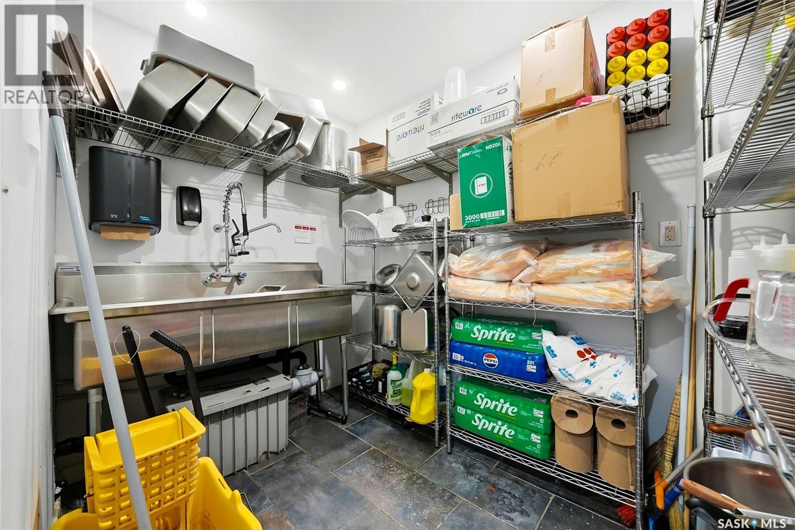 1775 Toronto Street, Regina, Saskatchewan  S4P 1M5 - Photo 14 - SK031755