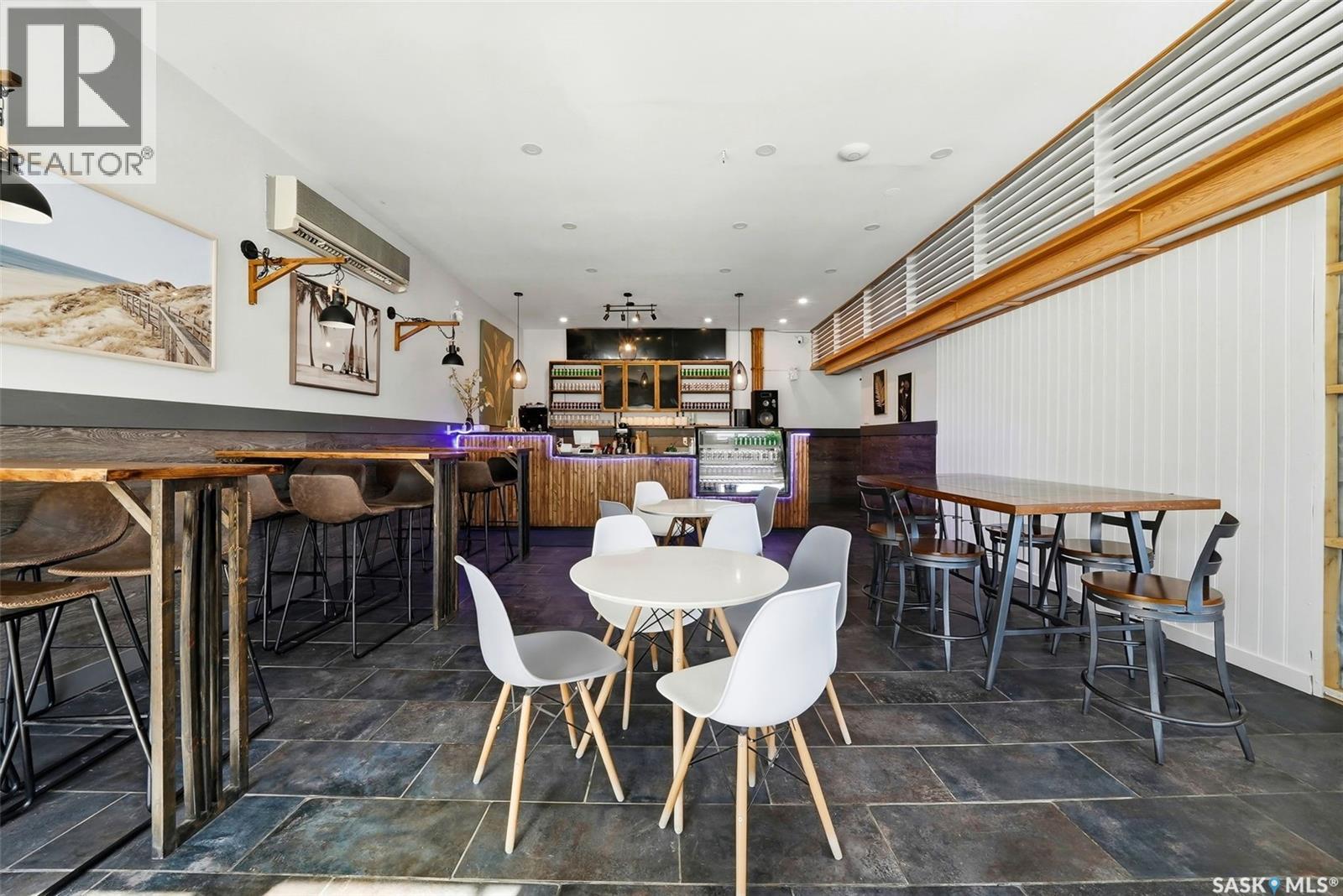 1775 Toronto Street, Regina, Saskatchewan  S4P 1M5 - Photo 2 - SK031755