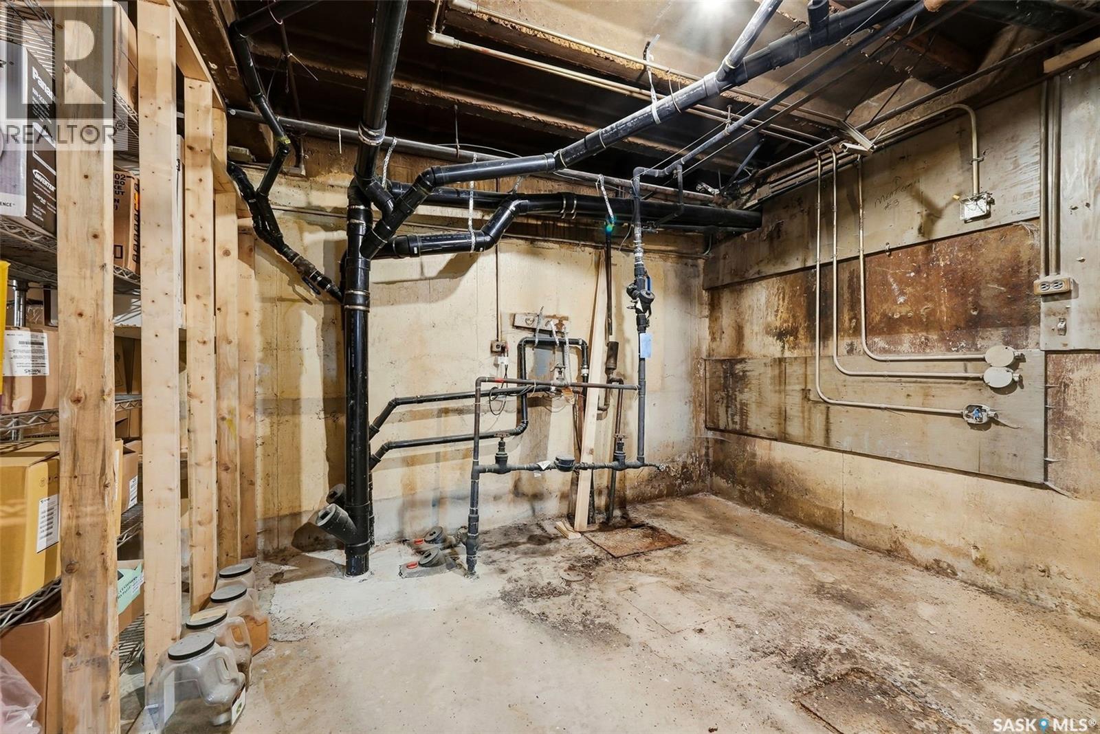 1775 Toronto Street, Regina, Saskatchewan  S4P 1M5 - Photo 34 - SK031755