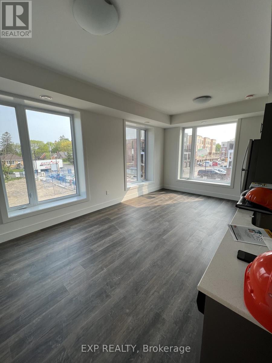 201 - 103 Roger Street, Waterloo, Ontario  N2J 0G2 - Photo 10 - X12942838