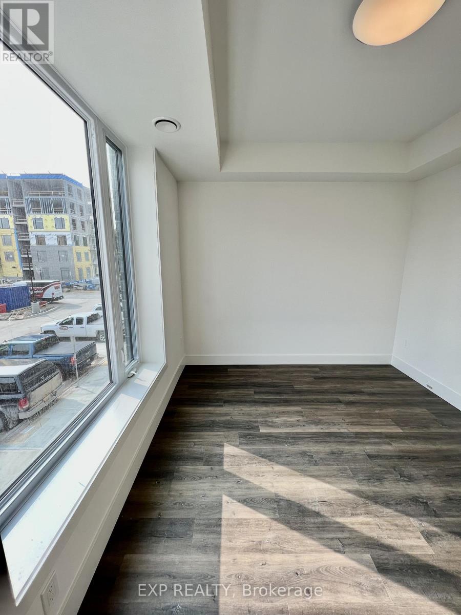 201 - 103 Roger Street, Waterloo, Ontario  N2J 0G2 - Photo 6 - X12942838