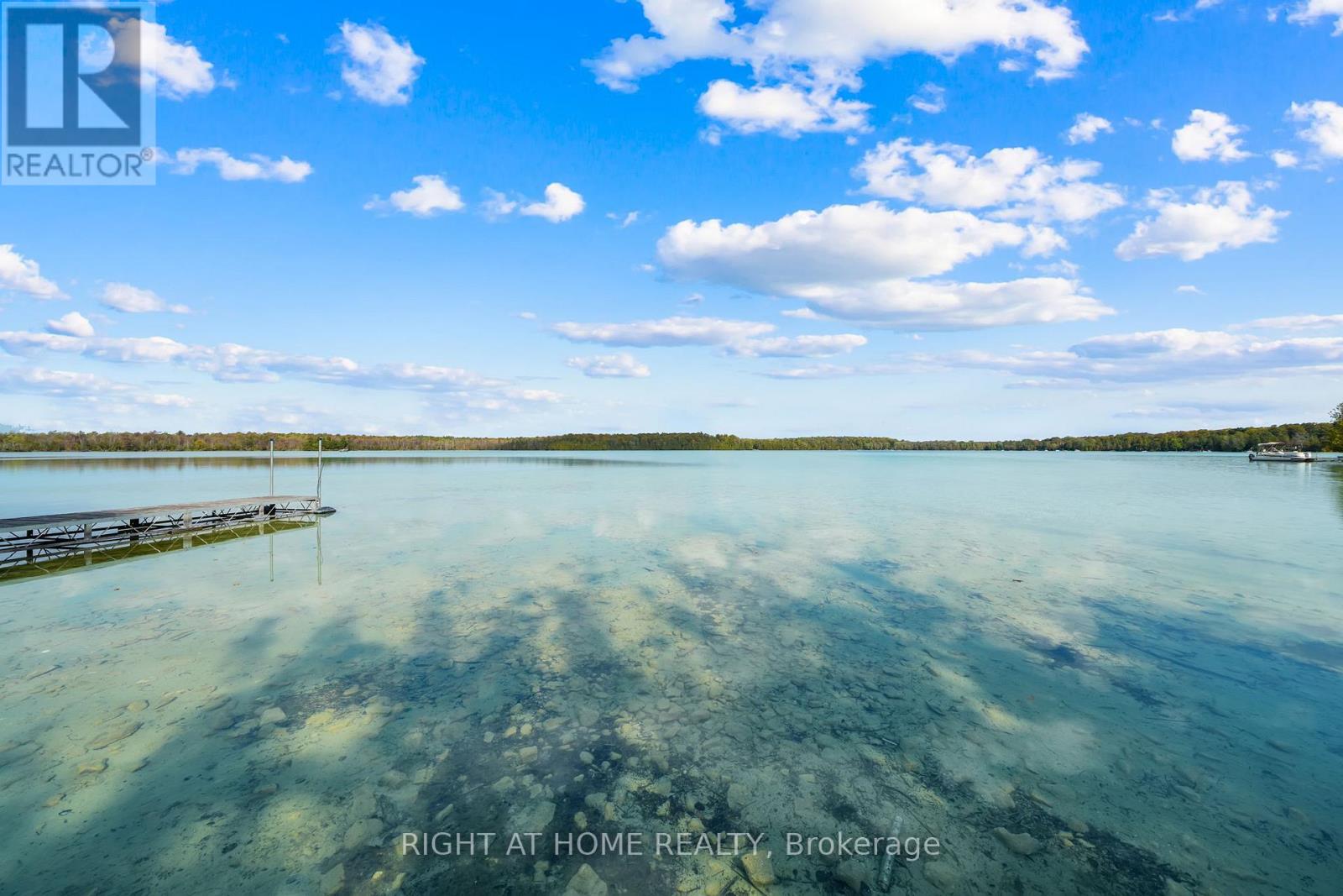 135 Browns Lane, Georgian Bluffs, Ontario  N0H 2K0 - Photo 25 - X12942898