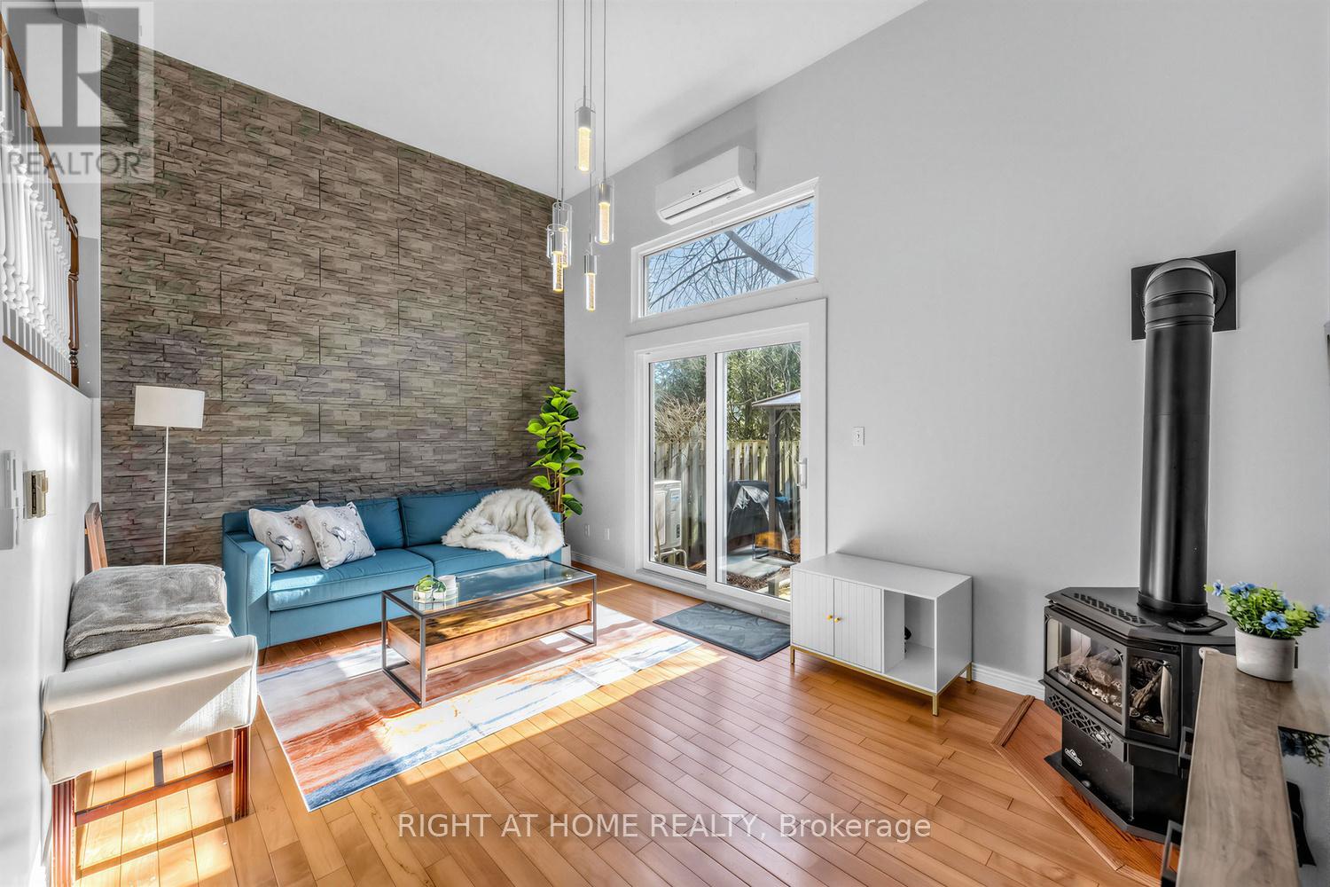 3 - 2 Worton Avenue, Guelph, Ontario  N1H 7C5 - Photo 4 - X12942900