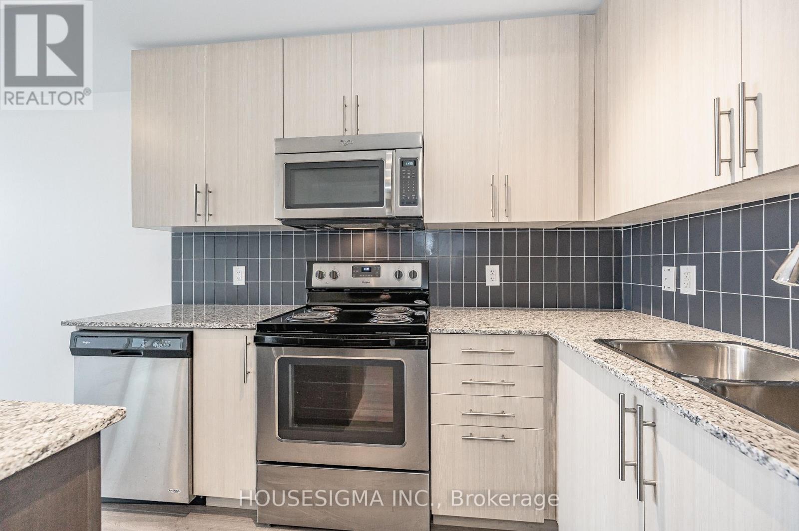 412 - 85 Duke Street W, Kitchener, Ontario  N2H 0B7 - Photo 16 - X12942918