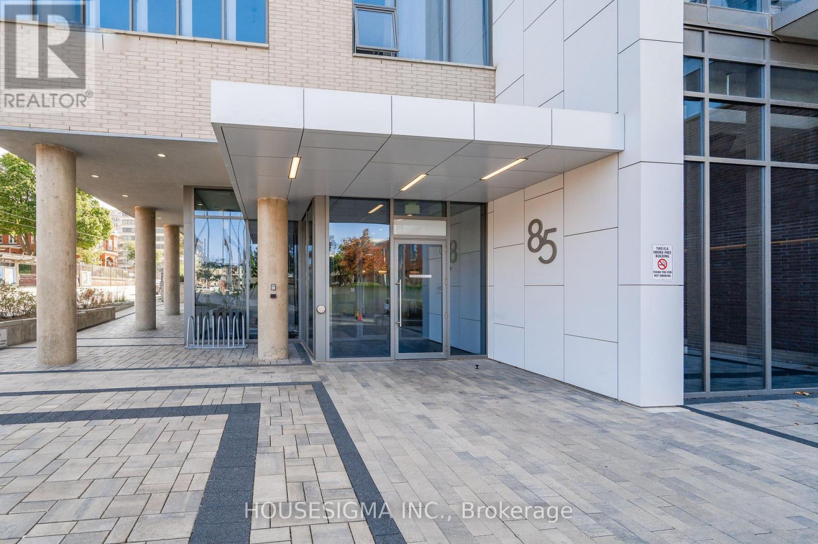 412 - 85 Duke Street W, Kitchener, Ontario  N2H 0B7 - Photo 2 - X12942918