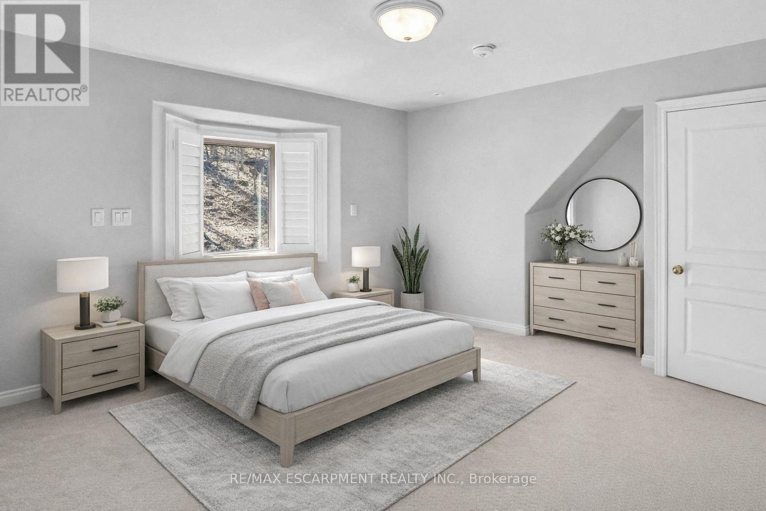 130 Dorchester Drive, Grimsby, Ontario  L3M 1A8 - Photo 19 - X12942990