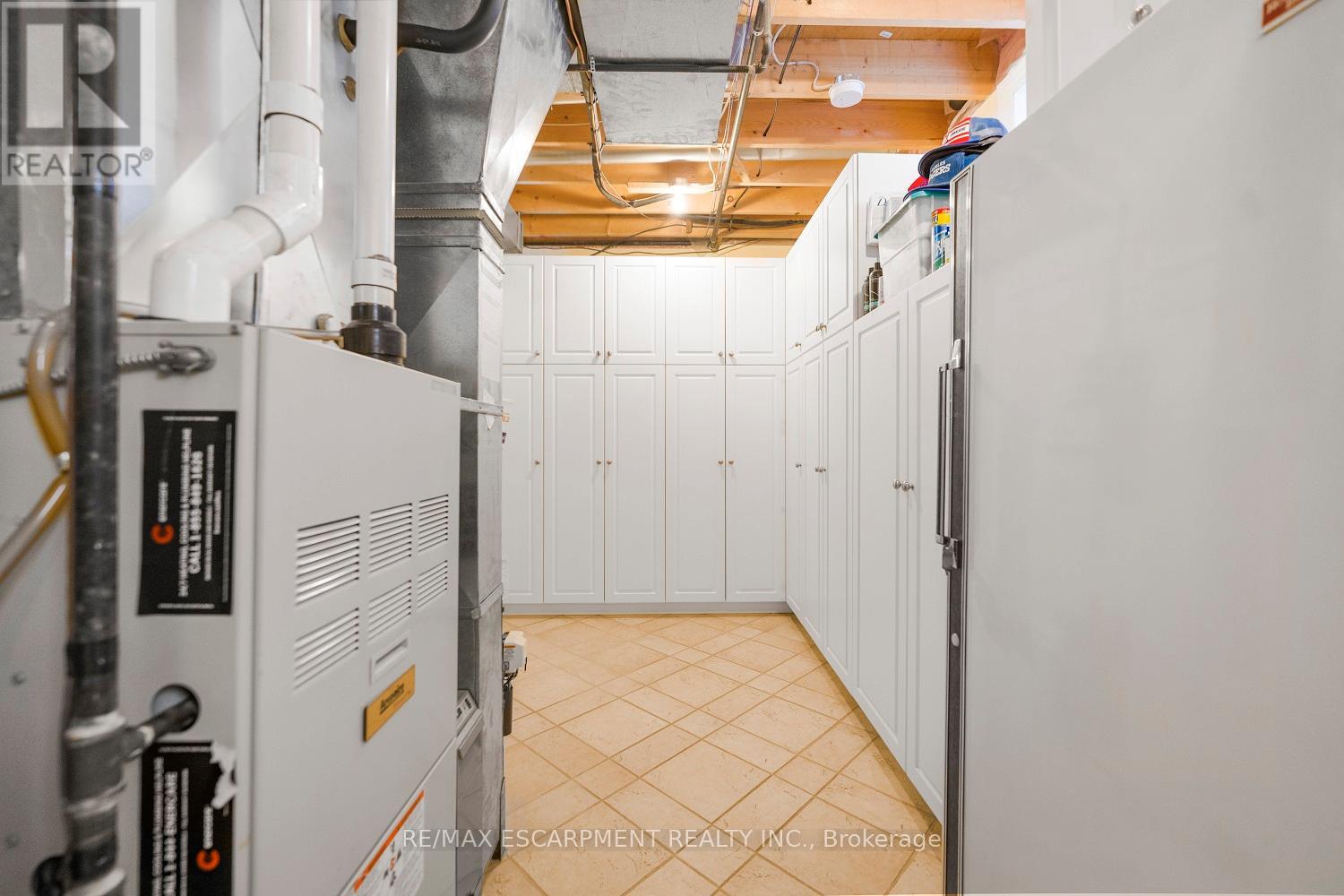 130 Dorchester Drive, Grimsby, Ontario  L3M 1A8 - Photo 28 - X12942990