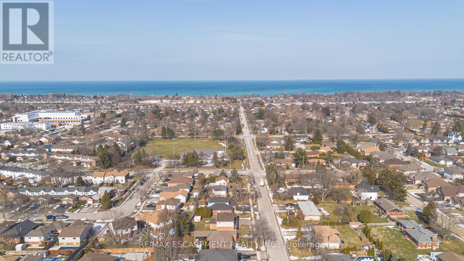 130 Dorchester Drive, Grimsby, Ontario  L3M 1A8 - Photo 31 - X12942990