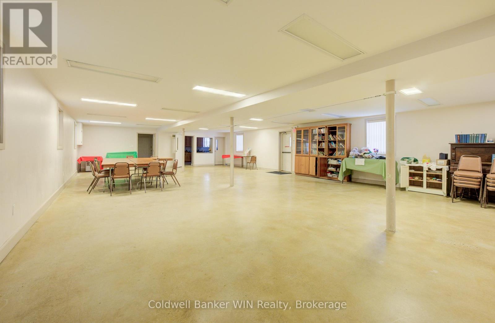 196 Birmingham Street E, Wellington North (Mount Forest), Ontario  N0G 2L2 - Photo 19 - X12615868