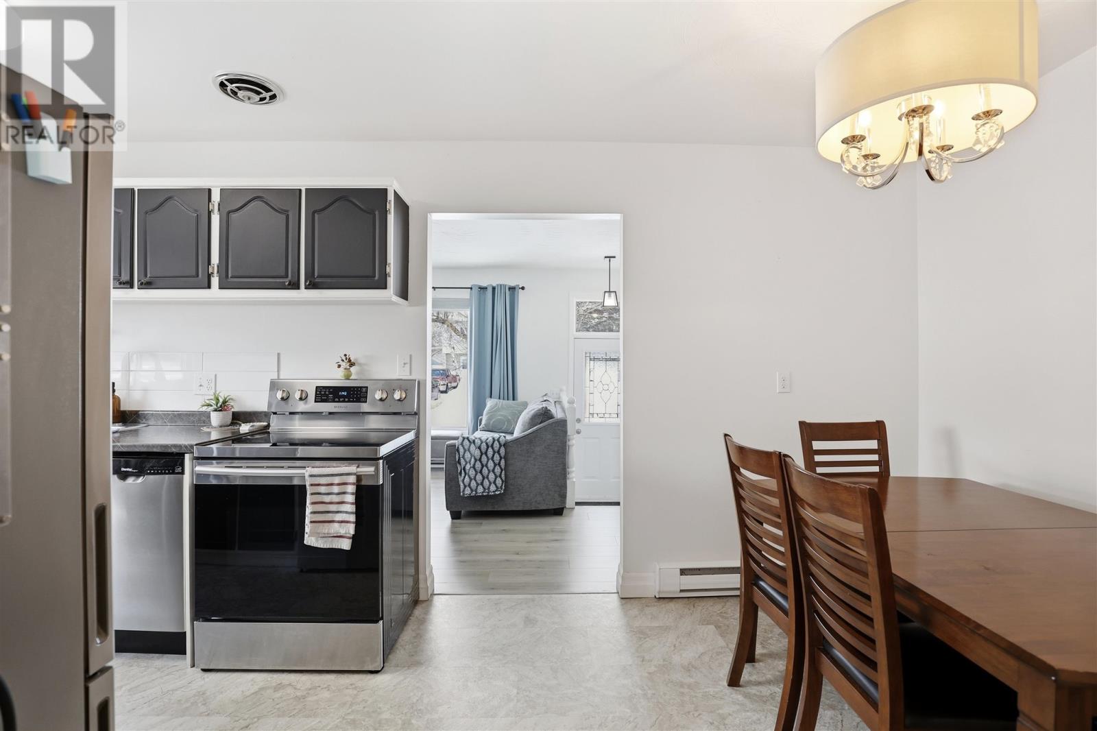 25 Amherst St, Sault Ste. Marie, Ontario  P6C 5V5 - Photo 7 - SM260581