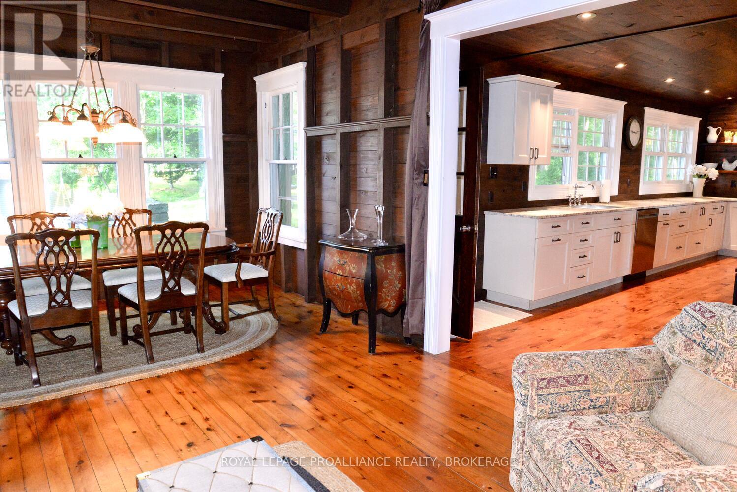 121 Tremont Park Island, Frontenac Islands, Ontario  K7G 3C9 - Photo 16 - X12942804