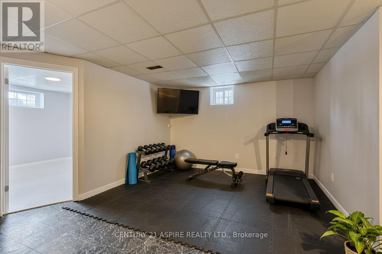 544 Achray Road, Petawawa, Ontario  K8A 6W7 - Photo 40 - X12942608