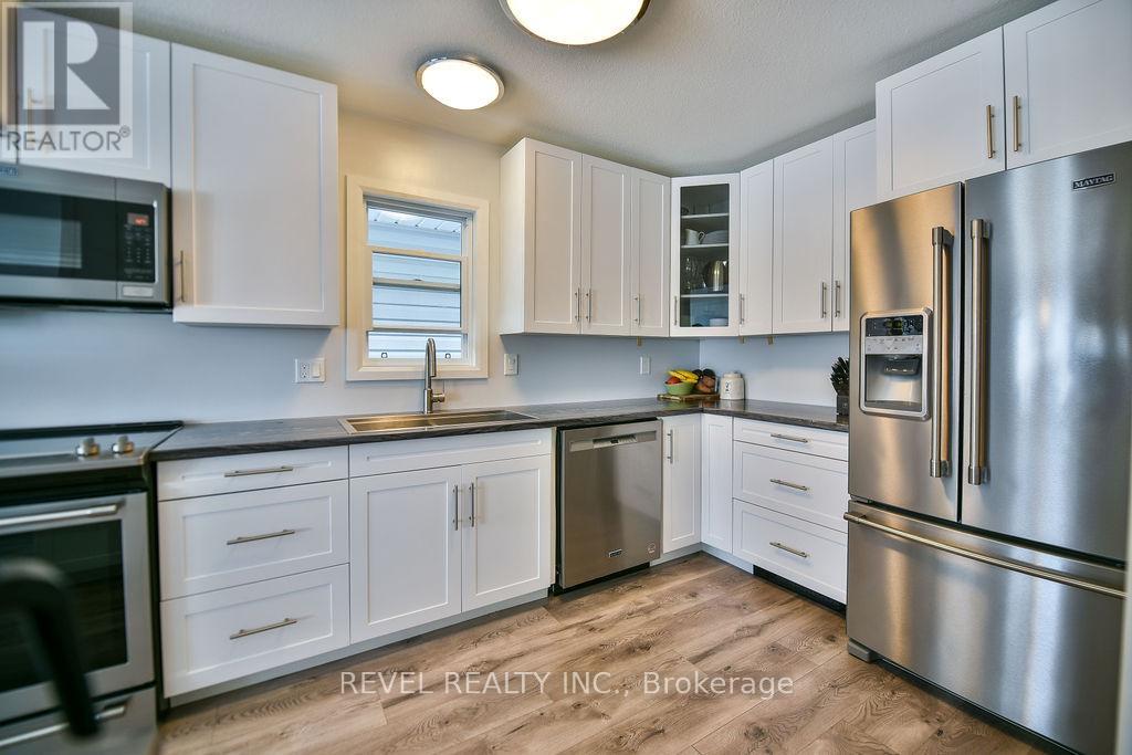 1301 Lozanne Crescent, Timmins, Ontario  P4P 1E7 - Photo 10 - T12943092