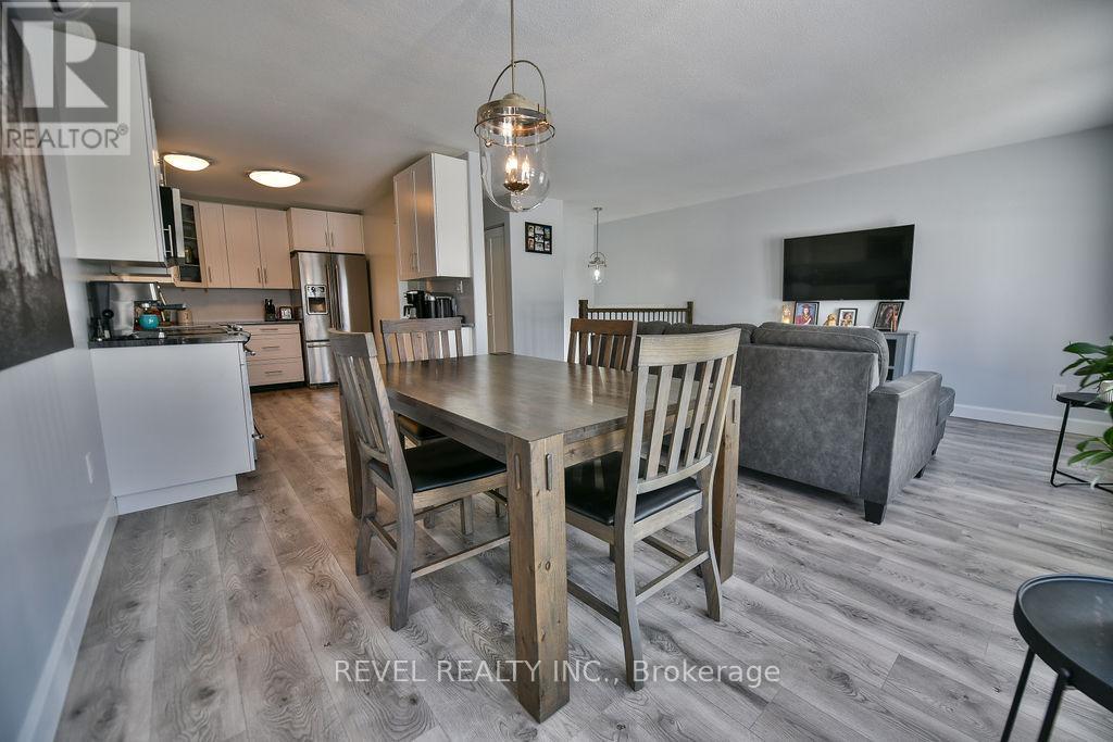 1301 Lozanne Crescent, Timmins, Ontario  P4P 1E7 - Photo 5 - T12943092