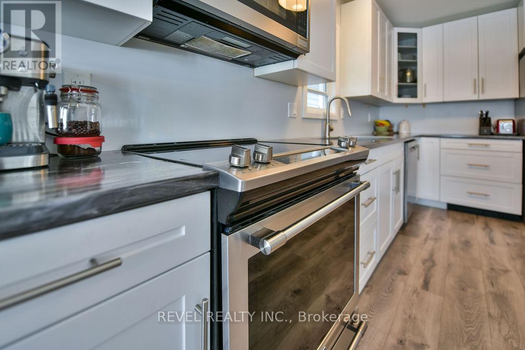 1301 Lozanne Crescent, Timmins, Ontario  P4P 1E7 - Photo 9 - T12943092