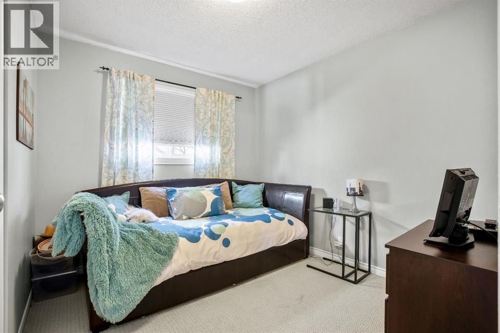 35 Parkwood Crescent, Strathmore, Alberta  T1P 1H5 - Photo 19 - A2289094