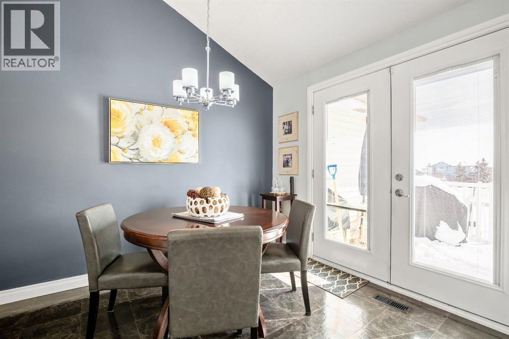 35 Parkwood Crescent, Strathmore, Alberta  T1P 1H5 - Photo 13 - A2289094